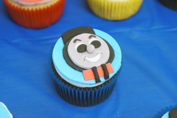 Thomas the Train cupcakes