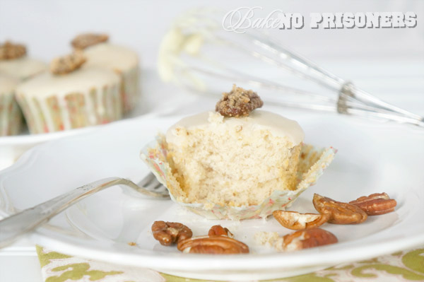 White Chocolate Pecan Cupcakes